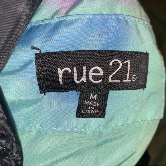 Rue21 Tie Dye Cropped Rain Hoodie Size Medium - Picture 4 of 5